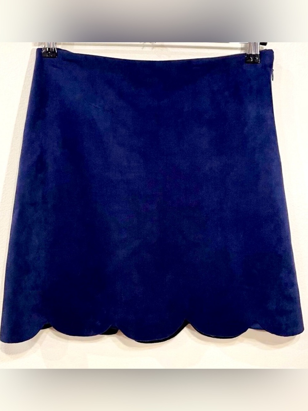 Aqua Faux Suede Navy Scalloped Mini Skirt, Size Large - Picture 12 of 13